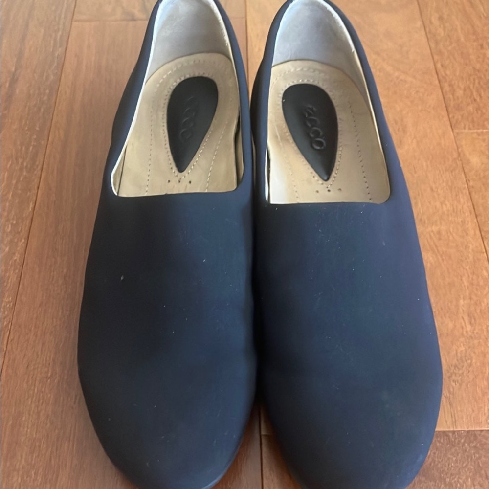 Ecco Women's Black Slip On Shoes Size 38